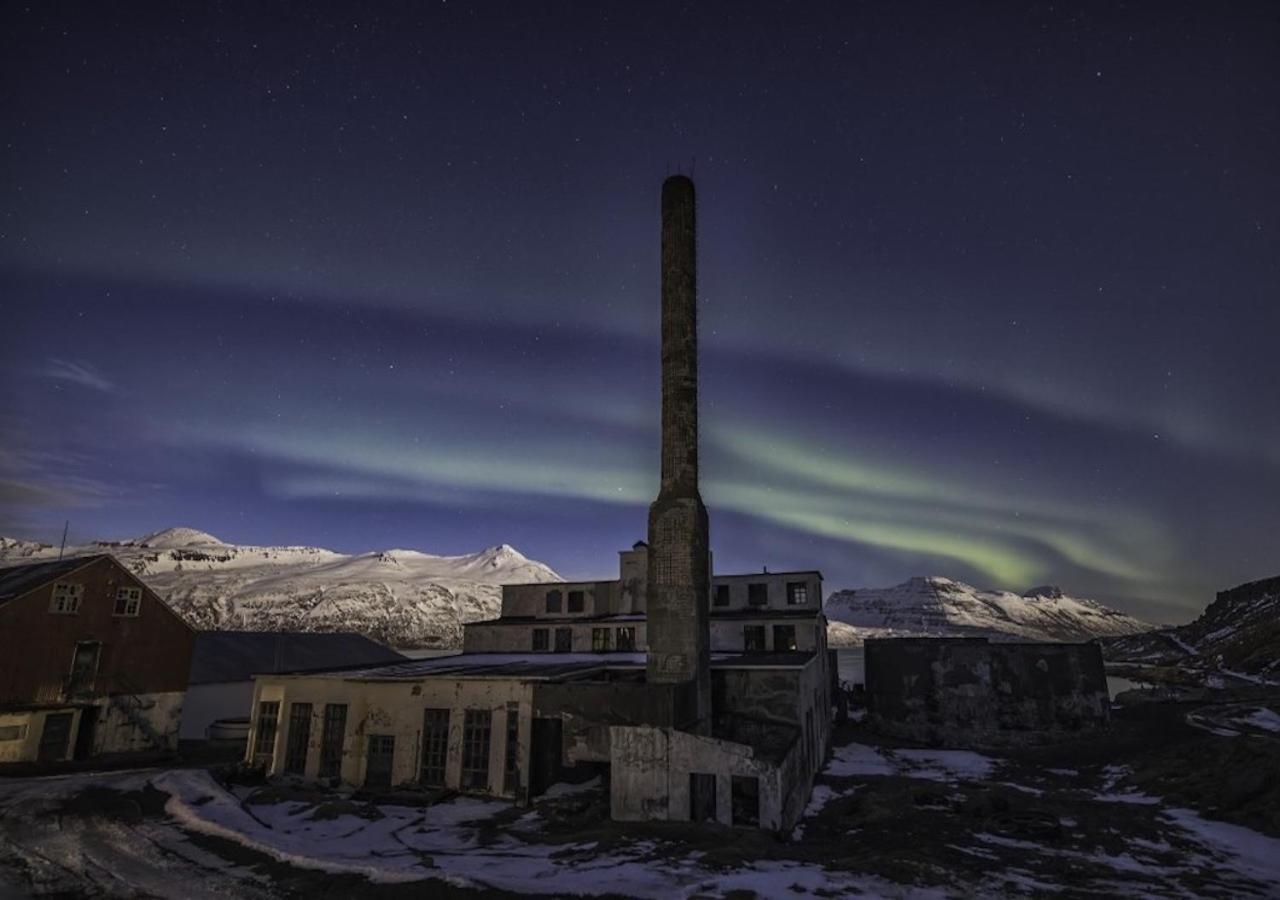 Hotel Djupavik Bagian luar foto